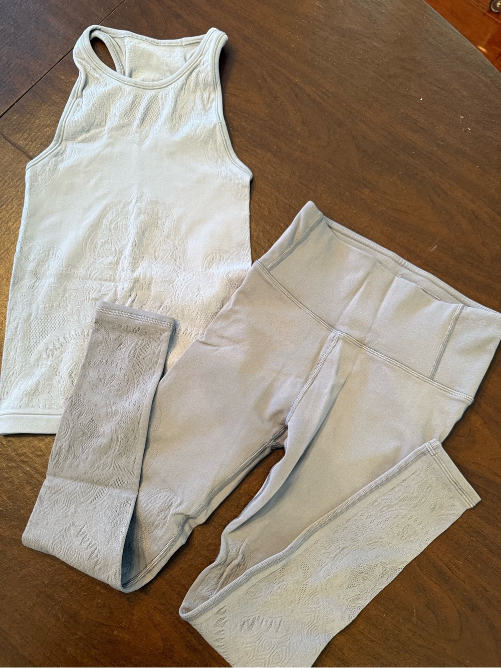 lululemon Vintage Blue Light Reveal Zen Expression Tank & Leggings Set